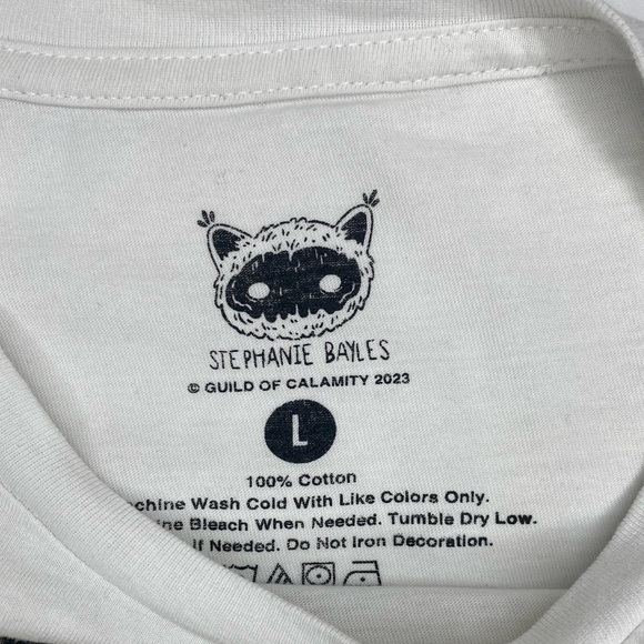 Guild of Calamity By Stephanie Bayles Apothecary White Shirt Sz Lg - Picture 4 of 4